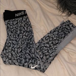 Nike Pro gray Mid- calf rise leggings